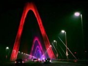 Tin tức - Tổng thống Donald Trump thích thú chia sẻ video về cầu Nhật Tân trên trang cá nhân