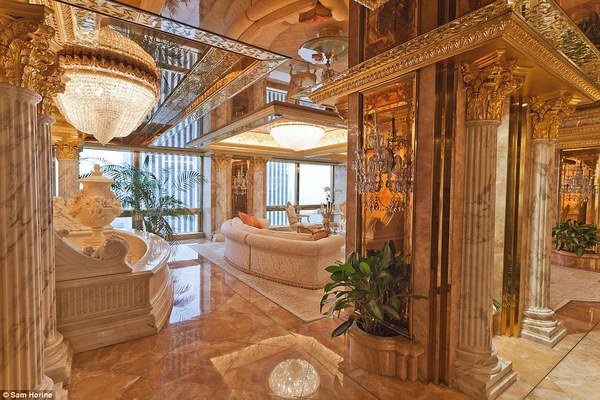 amp;#34;Cung điện trên khôngamp;#34; dát vàng choáng ngợp của Tổng thống Mỹ Donald Trump - 4
