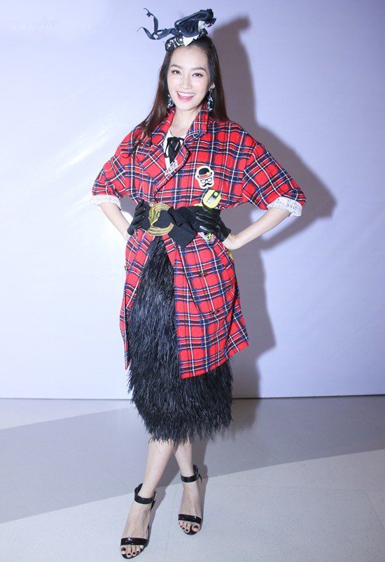 Đồ có đẹp đến mấy, chọn sai phụ kiện cũng trở thành thảm họa! - 9