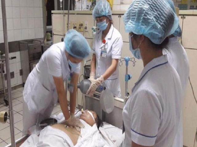 Vụ chạy thận 8 người chết: Phải có hóa đơn đỏ đám ma