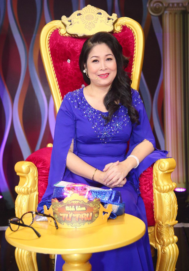 amp;#34;Đột nhậpamp;#34; hậu trường ghi hình của Minh Nhí, Hồng Vân trước giờ lên sóng - 8