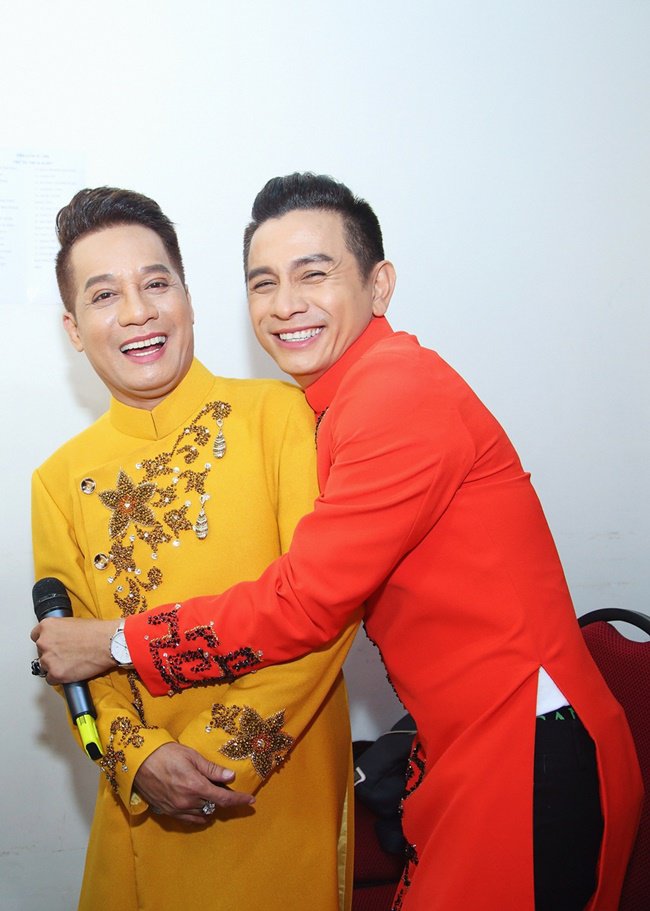 amp;#34;Đột nhậpamp;#34; hậu trường ghi hình của Minh Nhí, Hồng Vân trước giờ lên sóng - 6