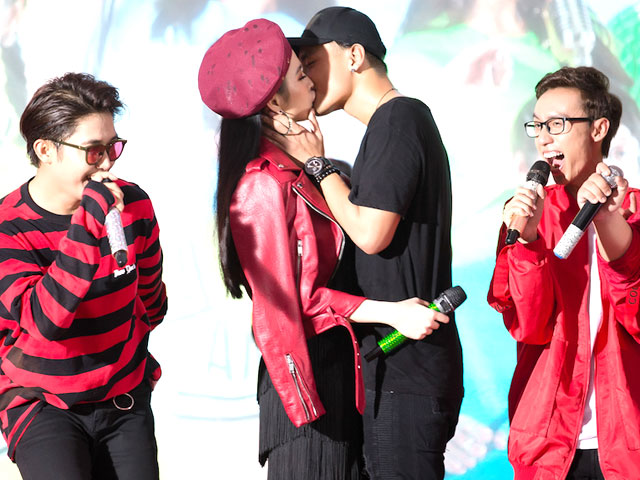 Angela Phương Trinh thừa nhận thích và hôn Hữu Vi say đắm trước mặt khán giả