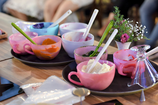 Bà mẹ amp;#34;cựu sinh viên NEU” mách cách tự bắt hoa kem bơ thần thánh để amp;#34;càiamp;#34; lên bánh - 7