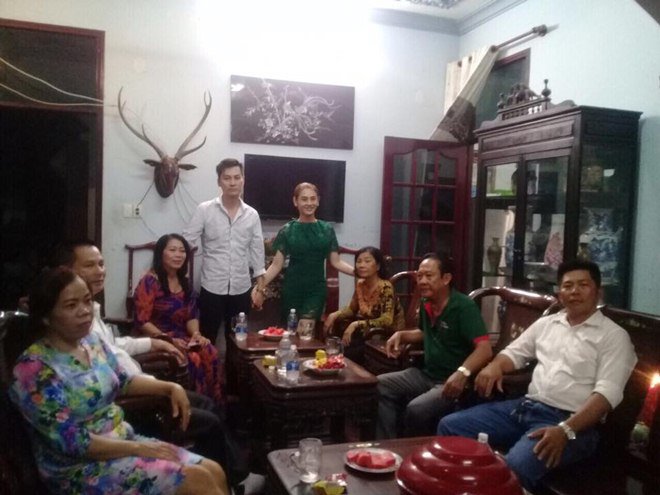 Lâm Khánh Chi hạnh phúc bên chồng kém 8 tuổi trong ngày dạm ngõ - 3