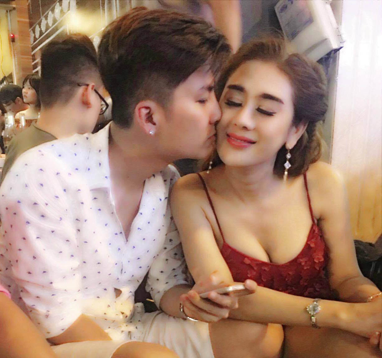 Lâm Khánh Chi hạnh phúc bên chồng kém 8 tuổi trong ngày dạm ngõ - 6