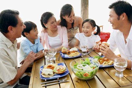 Phụ nữ nghỉ việc ở nhà để làm điều cao cả này, không phải để loanh quanh trong bếp - 2