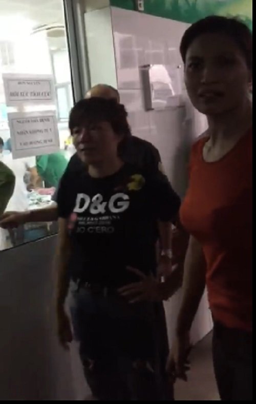 Bé trai 2 tháng tuổi bất ngờ tử vong sau mũi tiêm kháng sinh điều trị viêm phổi - 2