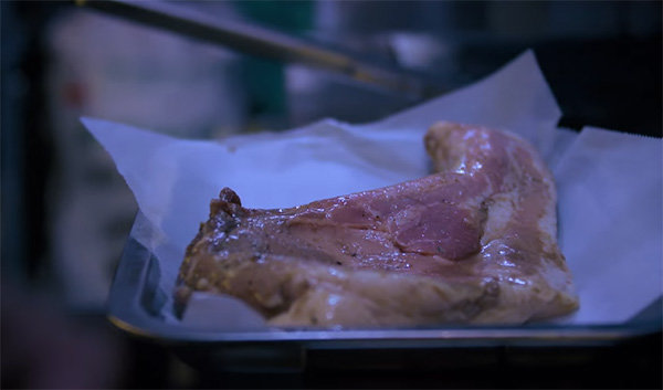 Có gì bên trong ổ bánh mì 2,2 triệu đồng khiến các tín đồ ẩm thực Sài thành xôn xao - 6