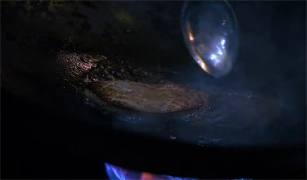 Có gì bên trong ổ bánh mì 2,2 triệu đồng khiến các tín đồ ẩm thực Sài thành xôn xao - 5