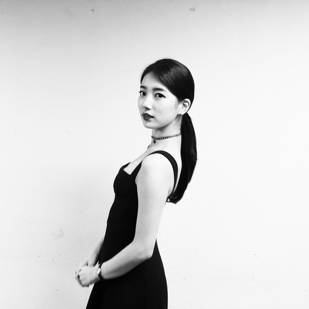 Fan phát hiện Bae Suzy đăng hình gợi cảm 1 tiếng trước khi công bố chia tay Lee Min Ho - 2