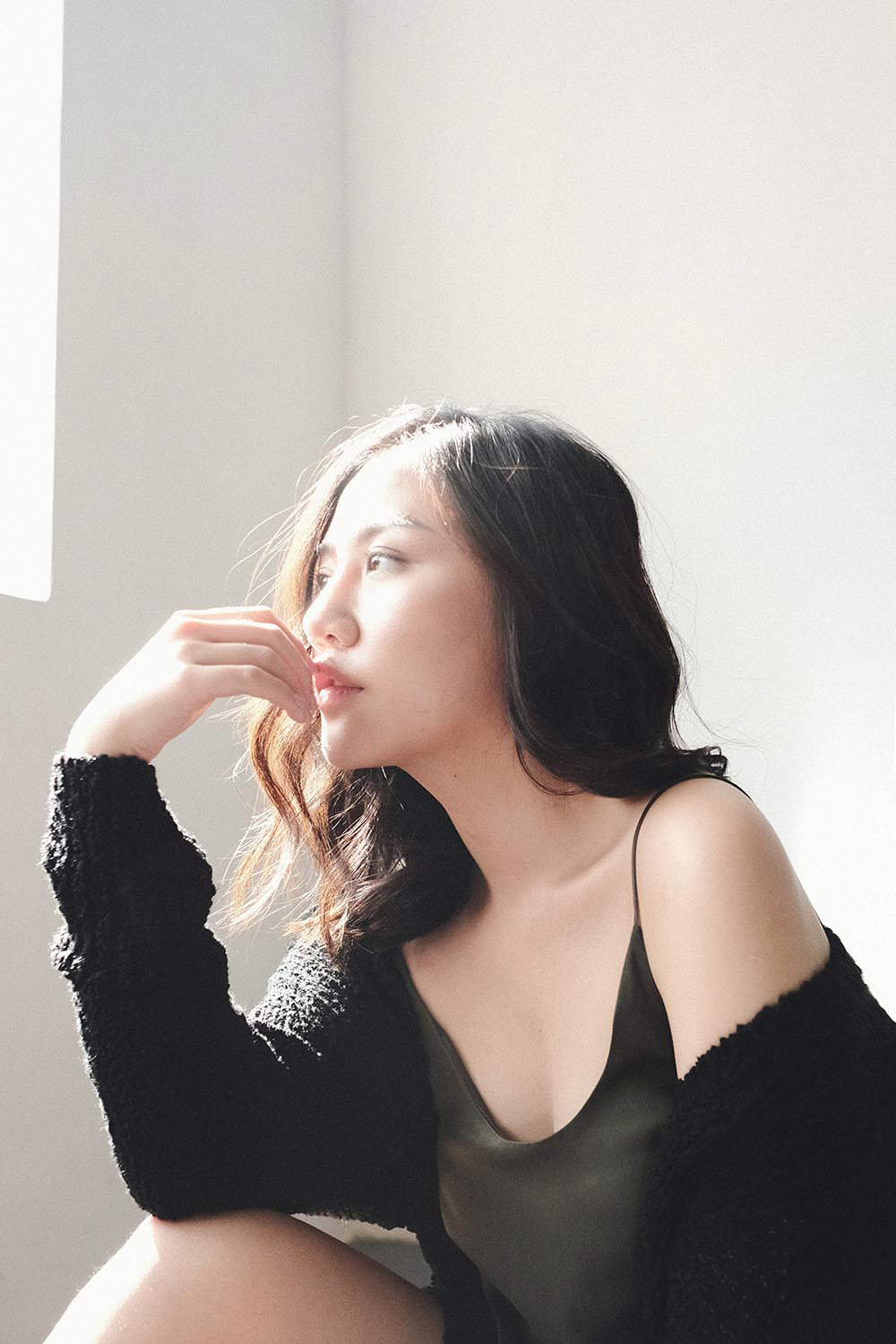 Hậu chia tay người yêu, Văn Mai Hương tung bộ ảnh quyến rũ ở tuổi 23 - 4