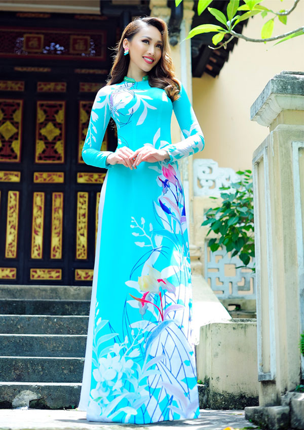 Vẻ đẹp đầy lôi cuốn của hội họa trên chiếc áo dài - 7