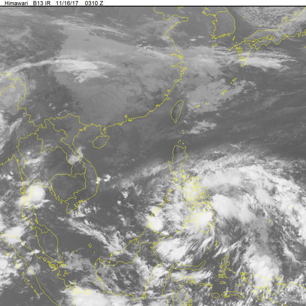 Xuất hiện vùng áp thấp mới, đang mạnh lên và tiến nhanh vào biển Đông - 1