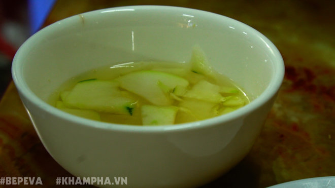 Quán bánh gối Lý Quốc Sư amp;#34;nhỏ mà có võamp;#34;, không thể bỏ lỡ trong chiều đông Hà Nội - 13