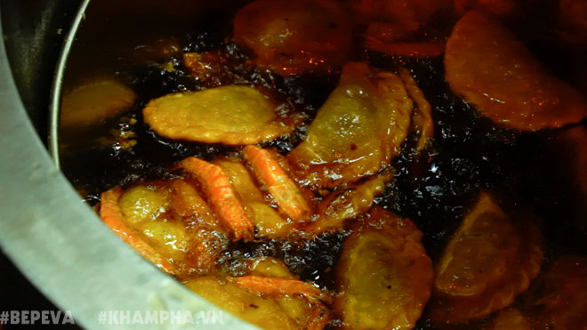 Quán bánh gối Lý Quốc Sư amp;#34;nhỏ mà có võamp;#34;, không thể bỏ lỡ trong chiều đông Hà Nội - 9