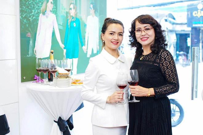 CHARFAS mang đến phái đẹp những gợi ý thời trang công sở đầy thanh lịch - 9