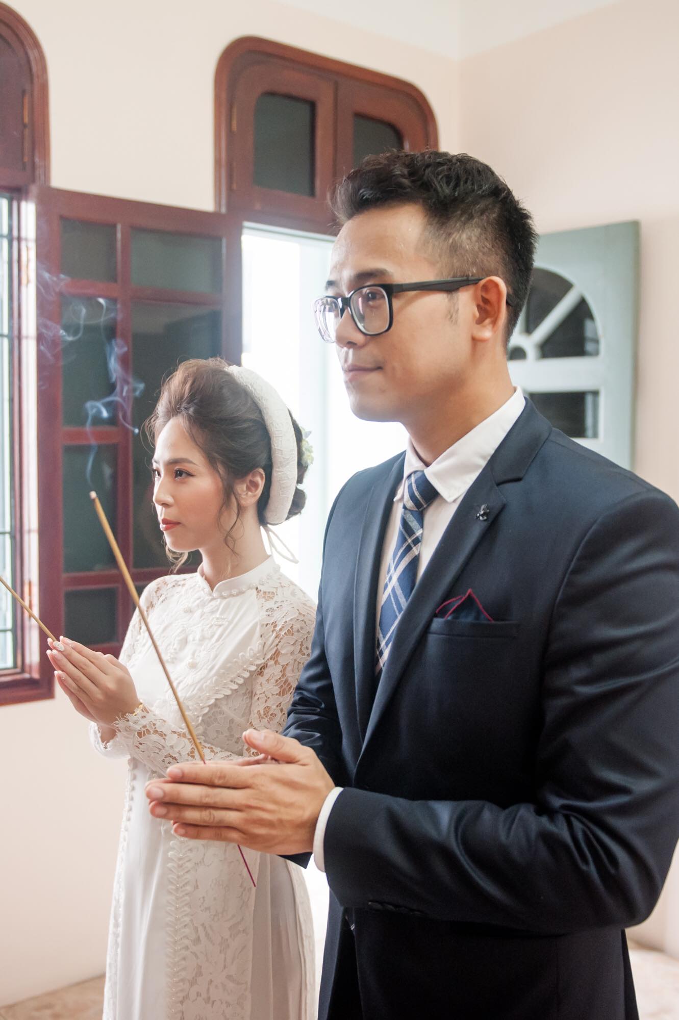 MC amp;#34;Chúng tôi là chiến sĩamp;#34; tổ chức lễ ăn hỏi với bạn gái xinh như hot girl - 5