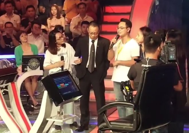 MC Lại Văn Sâm đột ngột chia tay chương trình Ai Là Triệu Phú - 1