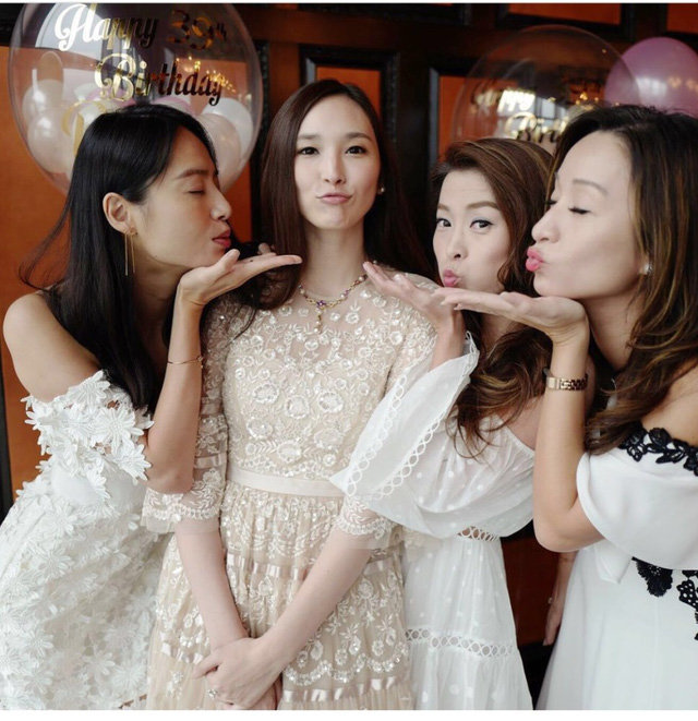 Siêu mẫu xứ Đài khoe nhẫn kim cương 10,4 carat mẹ chồng tương lai tặng vì đẻ con khéo - 3