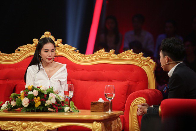 Thủy Tiên hủy hôn một người đàn ông trước Công Vinh, từng yêu Ưng Hoàng Phúc - 3