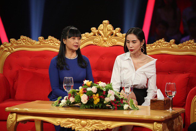 Thủy Tiên hủy hôn một người đàn ông trước Công Vinh, từng yêu Ưng Hoàng Phúc - 4