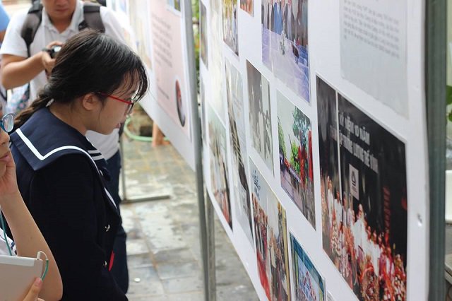 Ngày 20/11 đầu tiên trường Lương Thế Vinh không có thầy Cương nhưng vẫn ngập hình ảnh thầy - 1