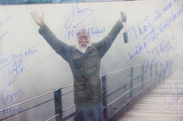 Ngày 20/11 đầu tiên trường Lương Thế Vinh không có thầy Cương nhưng vẫn ngập hình ảnh thầy - 4