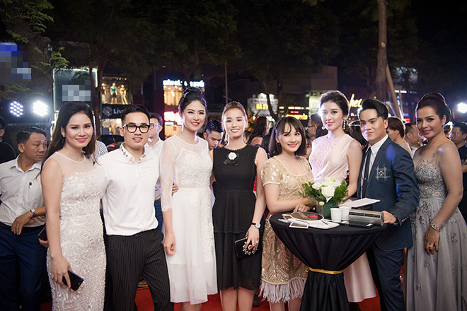 Á hậu Tú Anh, Huyền My thân thiết bên nhau xoá tin đồn rạn nứt tình bạn - 12