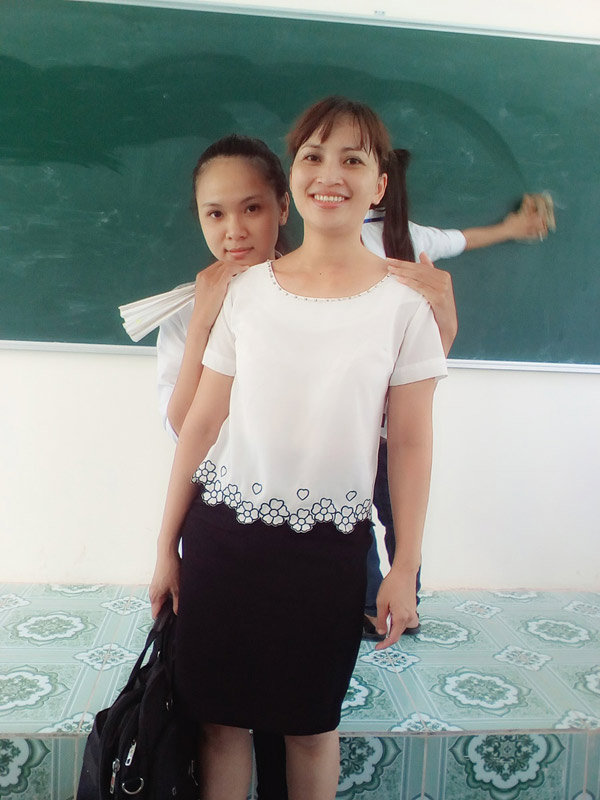 Bật khóc với lá thư của nữ sinh 10X gửi amp;#34;mẹ haiamp;#34; nhân ngày 20/11 - 1