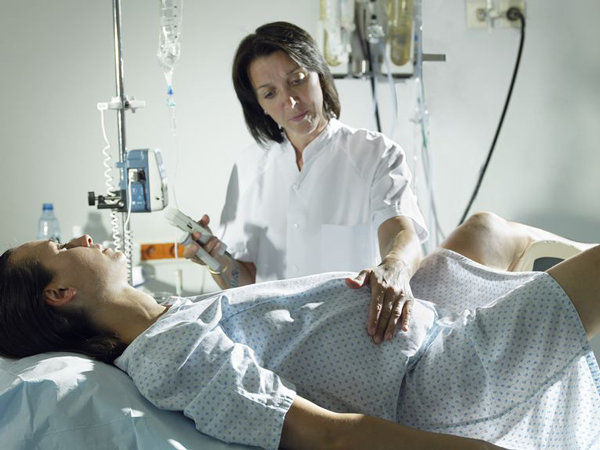 Lần đầu sinh con chịu đau đớn 20 giờ vẫn phải mổ, bà mẹ quyết đẻ thường lần 2 - 3