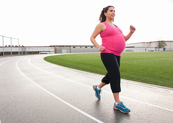 Lần đầu sinh con chịu đau đớn 20 giờ vẫn phải mổ, bà mẹ quyết đẻ thường lần 2 - 2