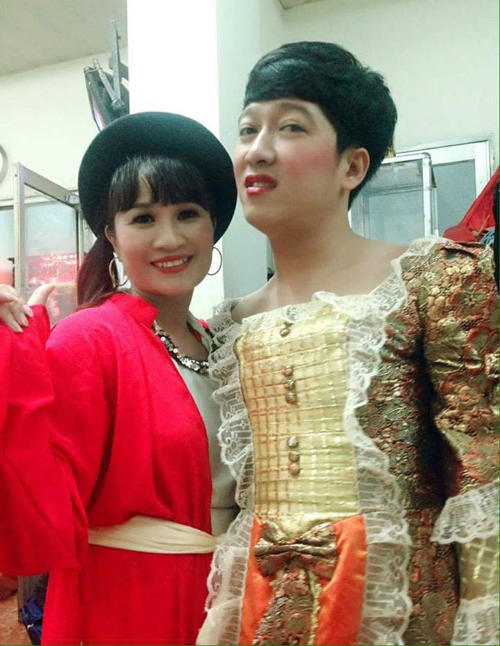 amp;#34;Cô gái trăm triệuamp;#34; Lê Thị Dần khiến Trấn Thành, Việt Hương phát cuồng giờ ra sao? - 3