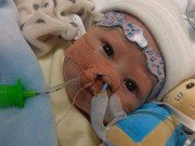 Tin tức - Ứa nước mắt tâm thư người mẹ cầu xin mọi người hiến tim cho con trai 5 tuần tuổi