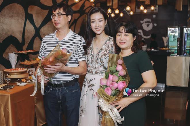 Mẹ HH Đỗ Mỹ Linh: amp;#34;Linh hét lên và vui mừng khi được nói tiếng Việt lúc tôi sang thăm!amp;#34; - 3