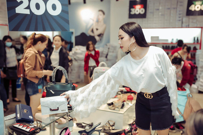Minh Hà, Bảo Thanh “chinh chiến” săn hàng giảm giá mùa Black Friday - 5