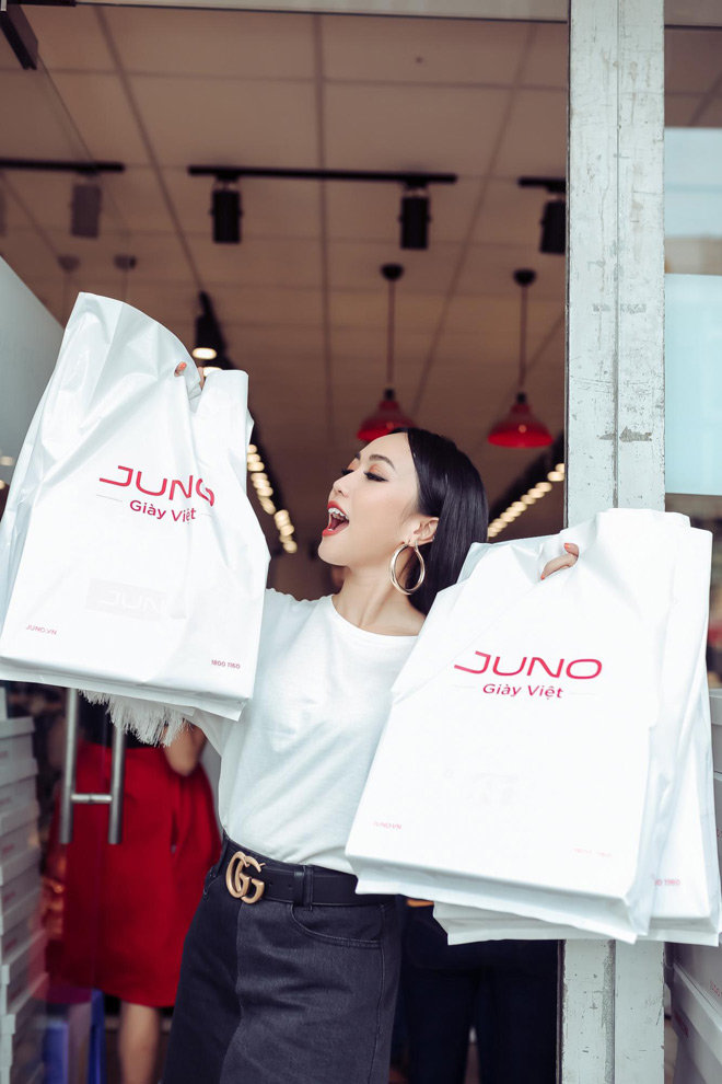 Minh Hà, Bảo Thanh “chinh chiến” săn hàng giảm giá mùa Black Friday - 6