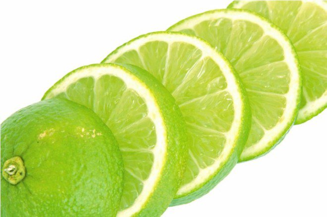 Tủ lạnh cả tuần vẫn thơm tho, không hôi tanh nhờ 6 mẹo khử mùi đơn giản - 2