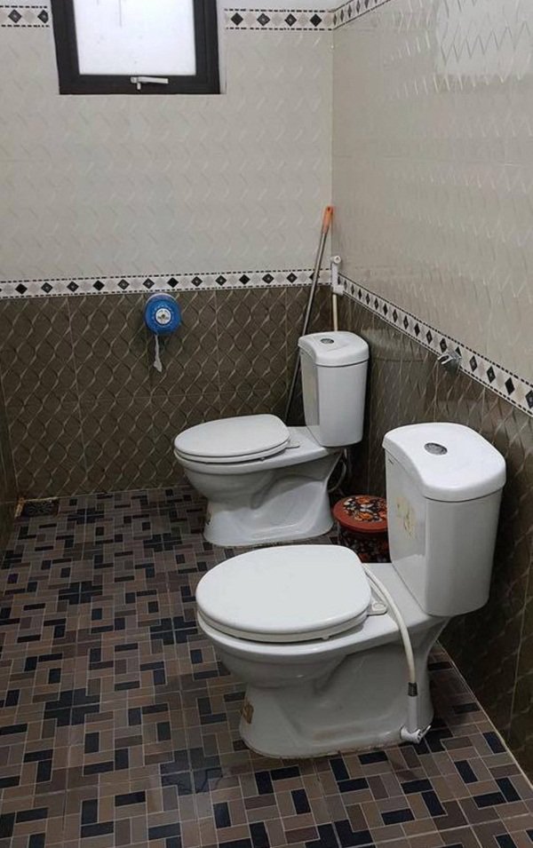 Đau đầu với những kiểu amp;#34;bồn cầu... uyên ươngamp;#34; của các KTS ngủ gật - 3