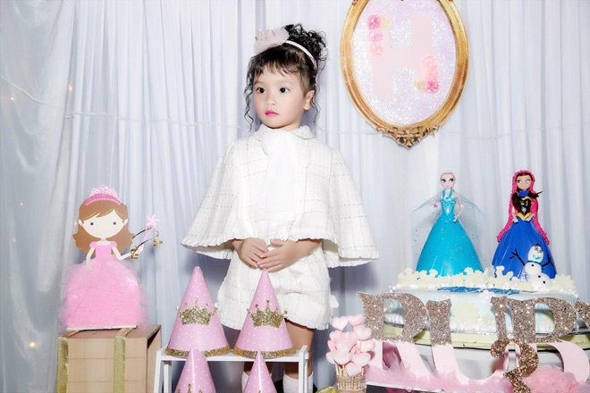 Sao Việt đến chúc mừng sinh nhật công chúa nhà Hoa hậu Bùi Thị Hà - 5