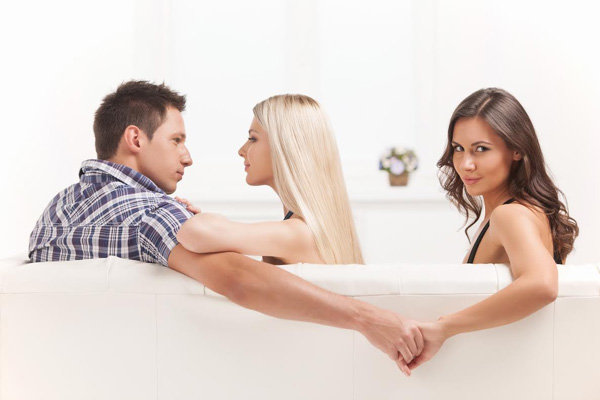 Suýt mất chồng chỉ vì “cô bé bị rộng” - 2