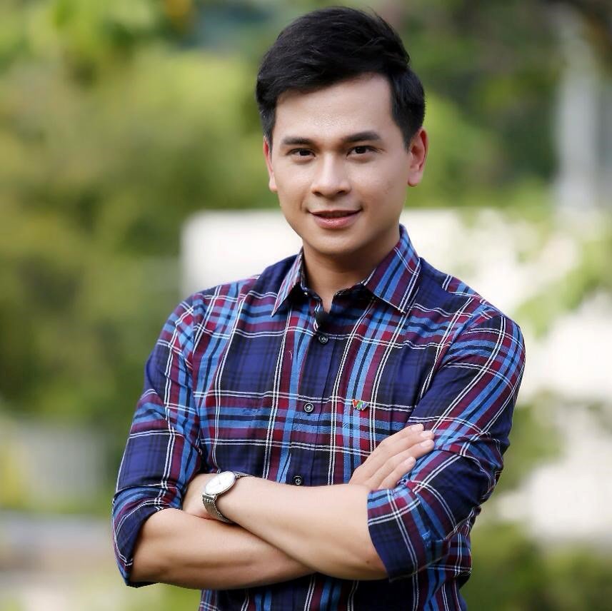 Bí mật về gia thế của MC điển trai Danh Tùng khiến nhiều người ngỡ ngàng - 1