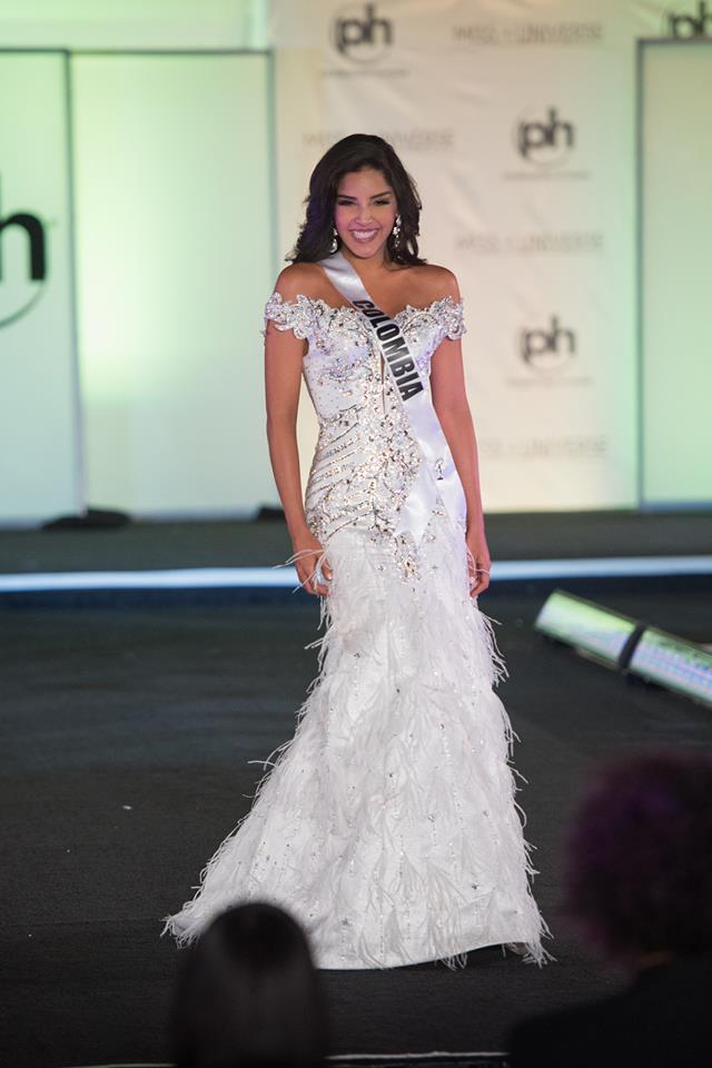 Thiết kế Việt amp;#34;chào sânamp;#34; ngoạn mục tại đêm bán kết Miss Universe 2017 - 12