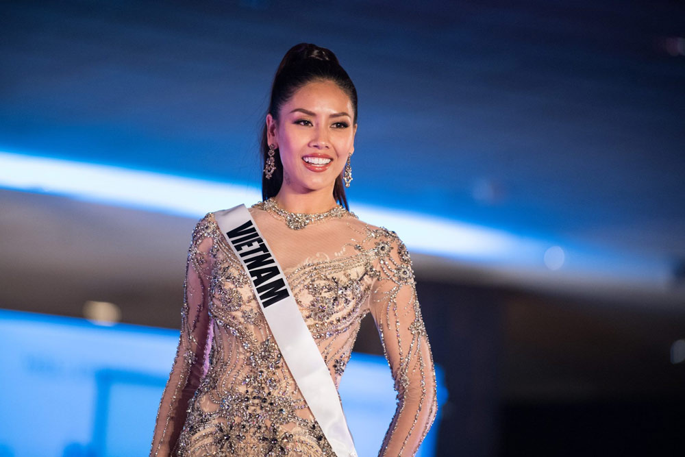 Thiết kế Việt amp;#34;chào sânamp;#34; ngoạn mục tại đêm bán kết Miss Universe 2017 - 1