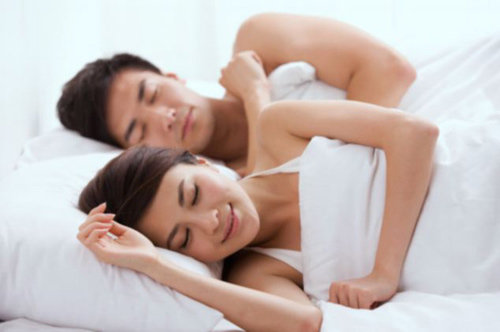 Lí do tuyệt đối không nên quan hệ tình dục khi chồng bị sốt - 1