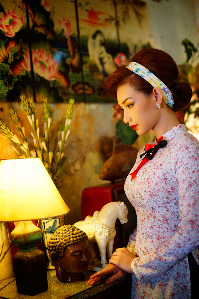 Quỳnh Chi khoe nhan sắc amp;#34;gái một conamp;#34; với áo dài truyền thống - 9