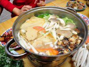 Bà bầu - Lẩu là món "đặc sản" mùa đông nhưng mẹ bầu ăn cẩn thận kẻo nguy hại thai nhi