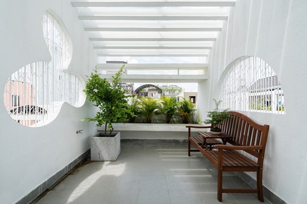 “nha nam trong nha” o sai gon xuat hien day an tuong tren bao my - 1