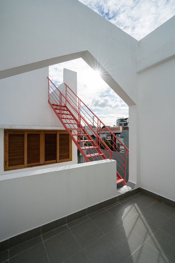 “nha nam trong nha” o sai gon xuat hien day an tuong tren bao my - 15