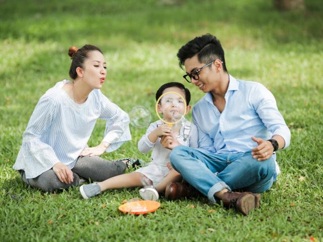 Khánh Thi hết lòng khen ngợi Phan Hiển là người đàn ông của gia đình